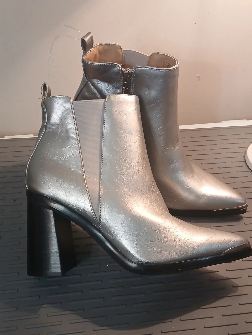 Charles by Charles David Dolores  Metallic Pointed Toe 4
